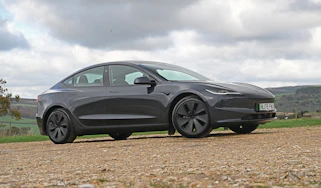 Tesla Model 3 - front static