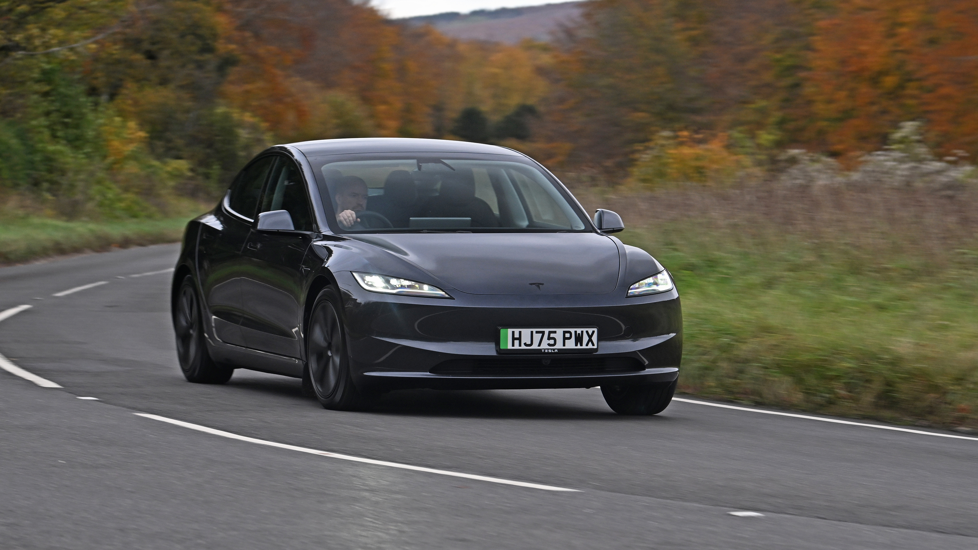 Tesla Model 3 - front cornering