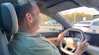 Thomas Geiger driving the AUDI E5 Sportback