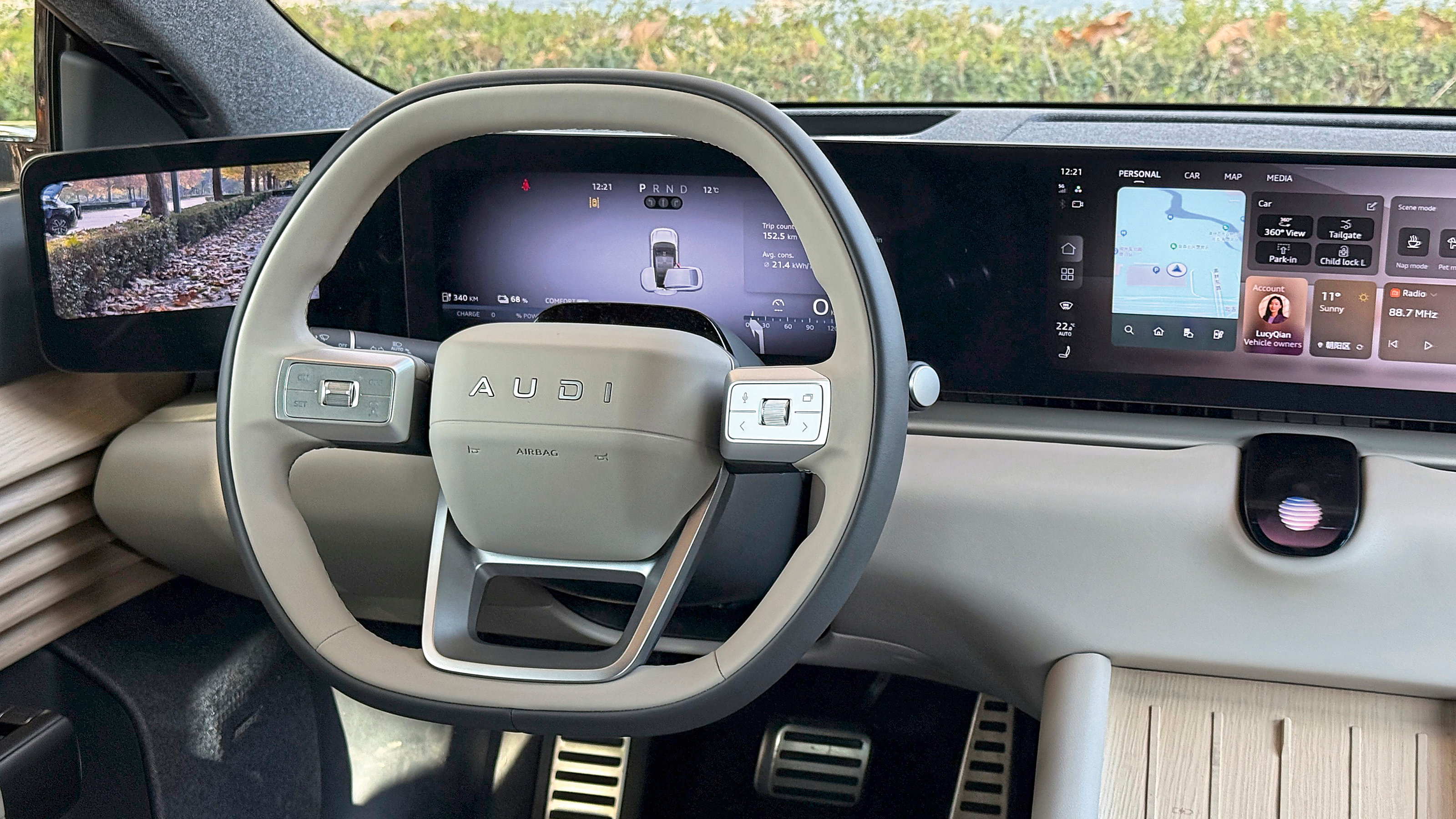 AUDI E5 Sportback - steering wheel