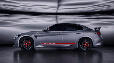Alfa Romeo Giulia Quadrifoglio Luna Rosa - side