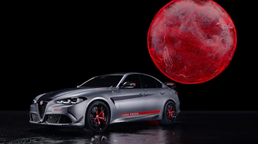 Alfa Romeo Giulia Quadrifoglio Luna Rosa - front static