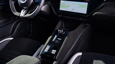 Alfa Romeo Junior Sport Speciale - screen and centre console
