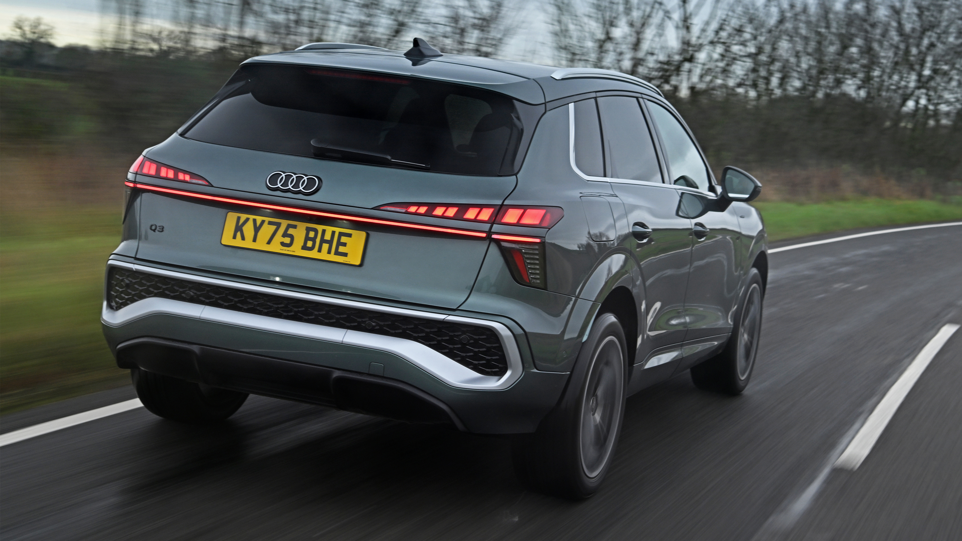 Audi Q3 - rear 3/4