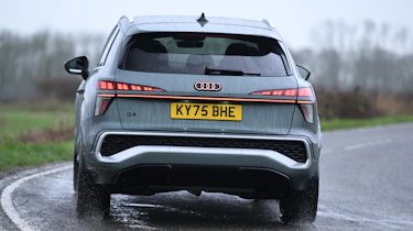 Audi Q3 - rear cornering