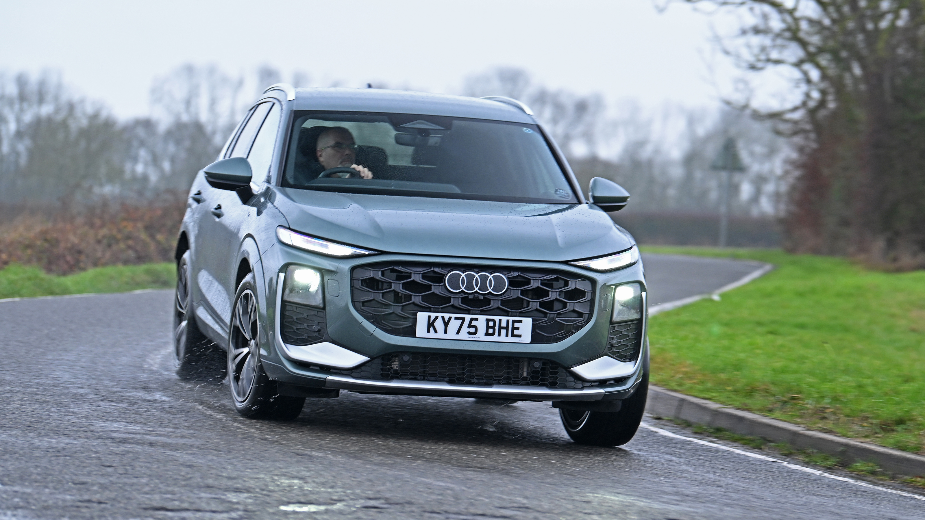 Audi Q3 - front cornering