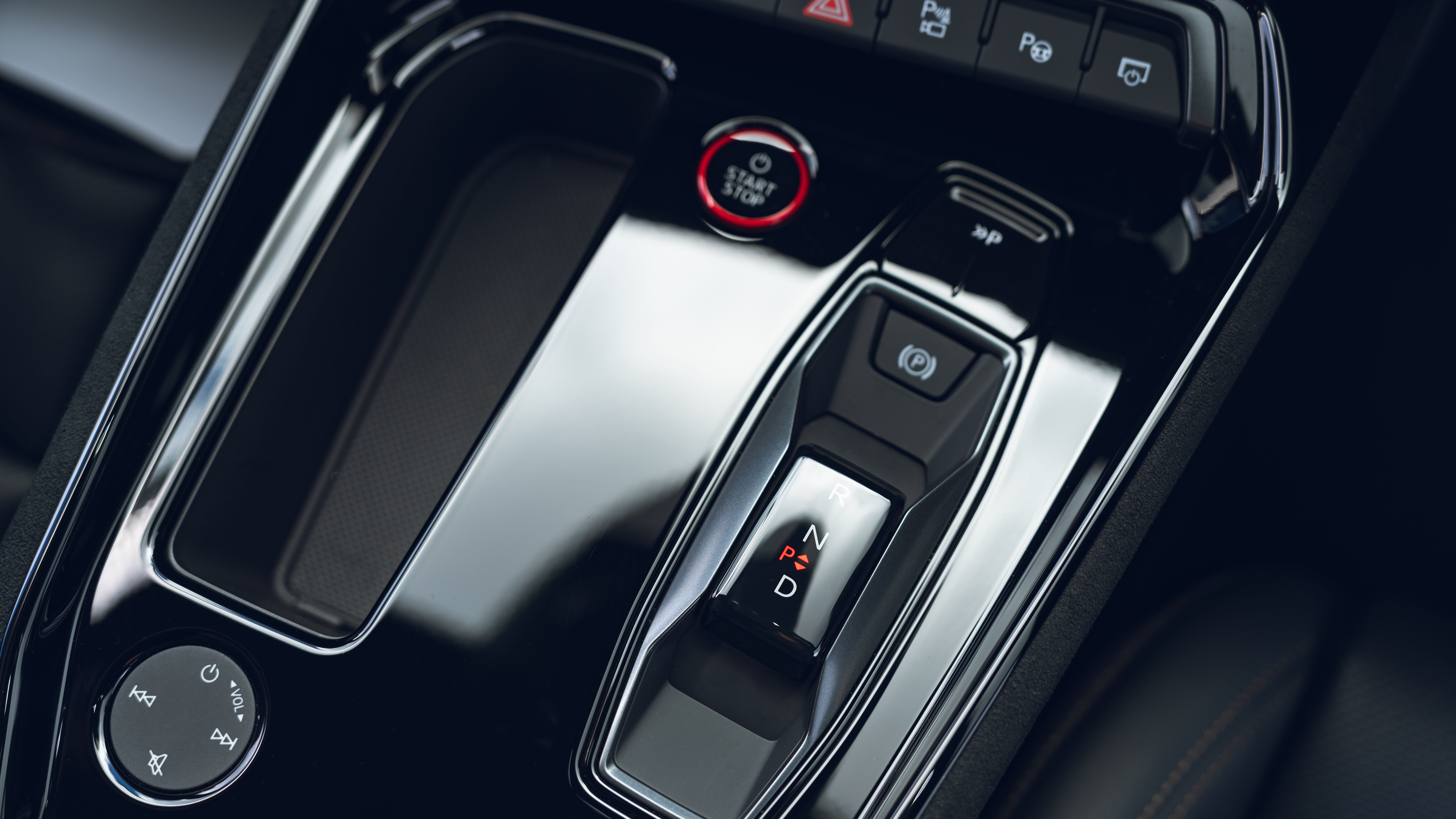 New Audi RS e-tron Performance - centre console