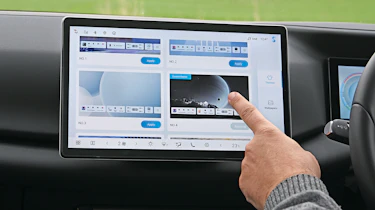 BYD Atto 2 - interacting with screen