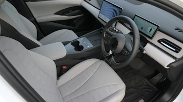 New BYD Seal 6 DM-i Touring - front interior