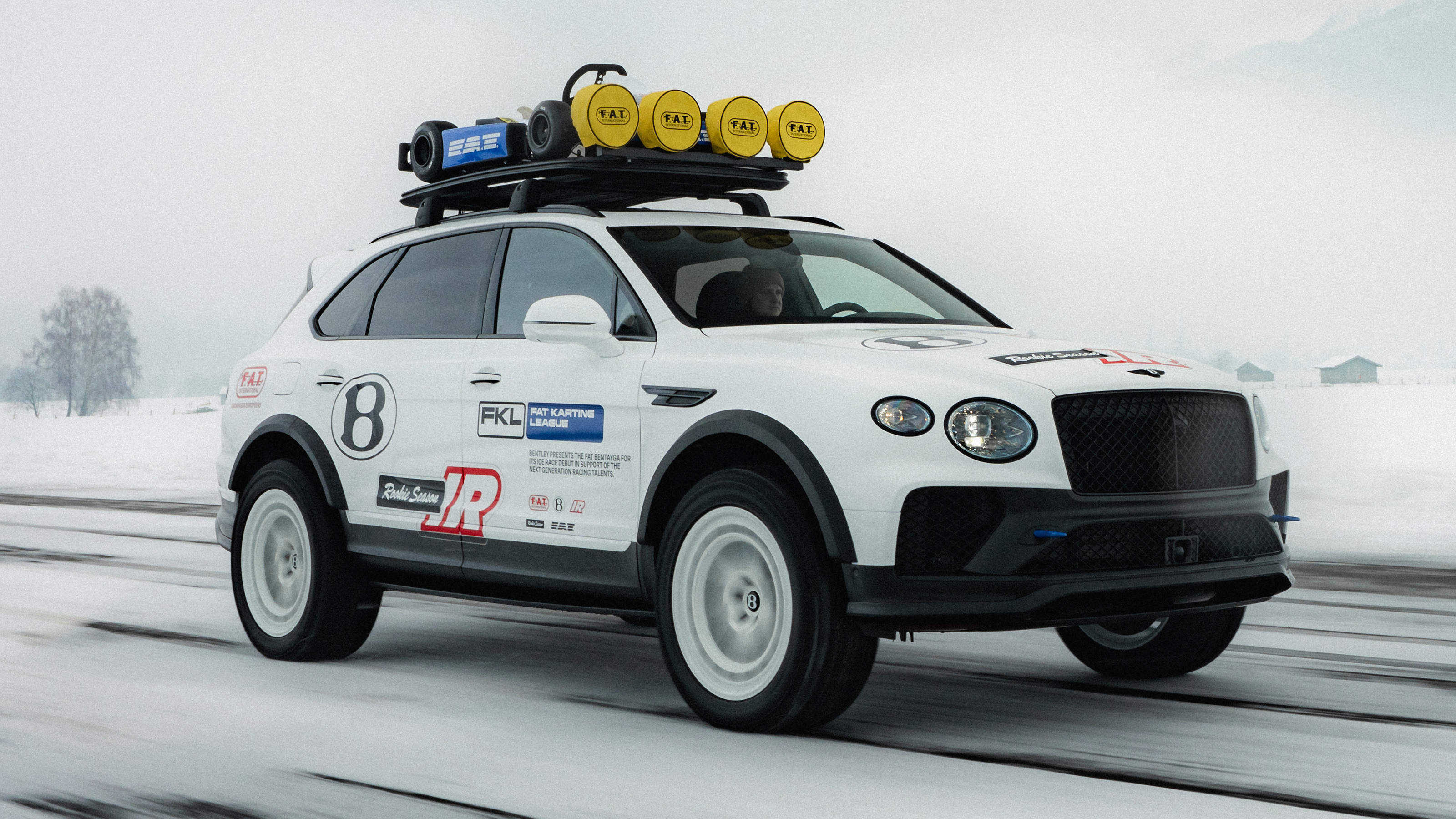 Bentayga X Concept - dynamic front 3/4