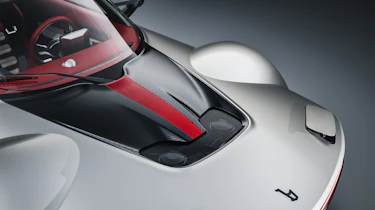 Bertone Runabout - carbon bonnet