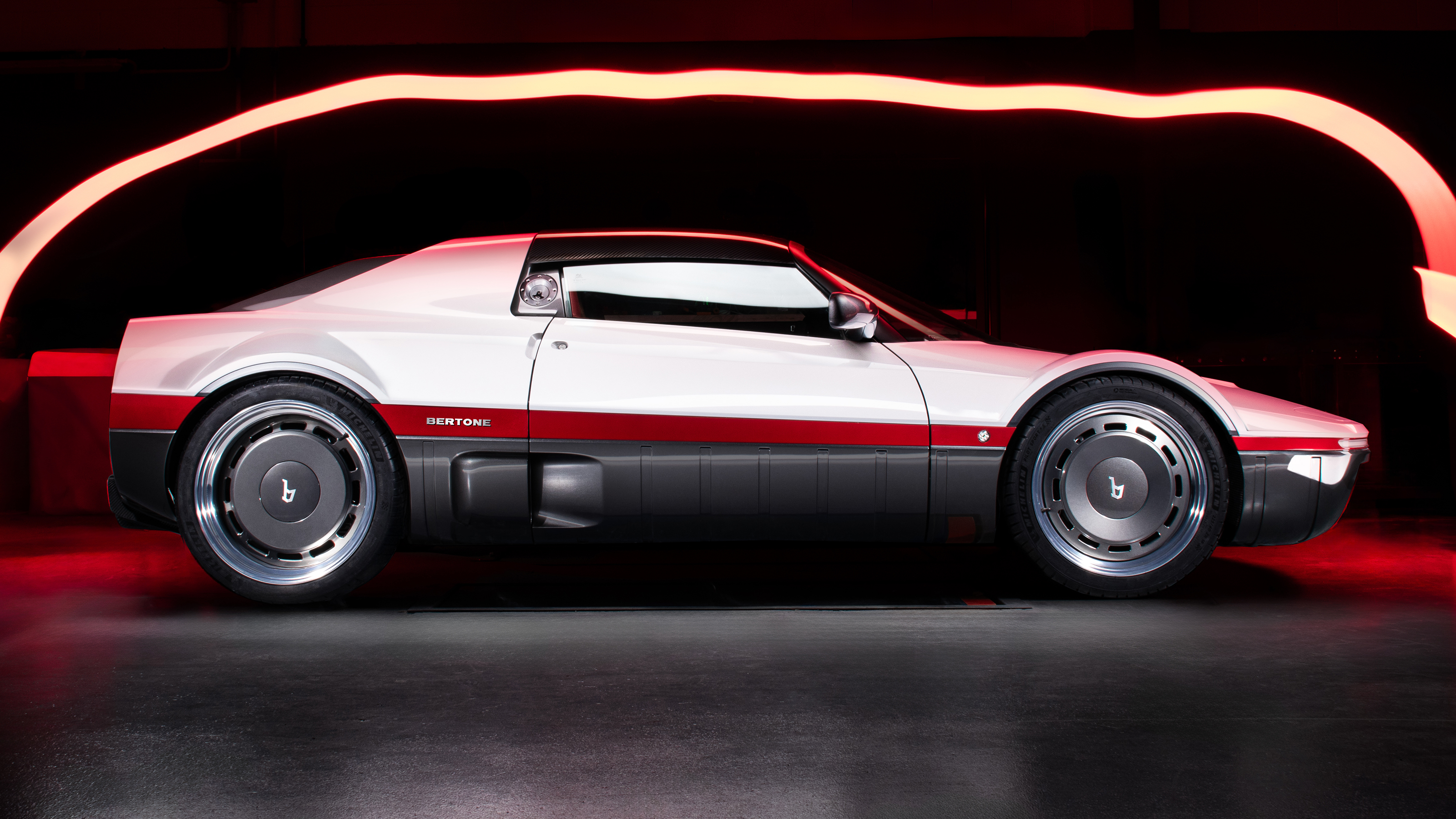 Bertone Runabout - side profile