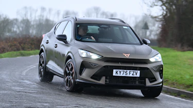 Cupra Formentor - front cornering
