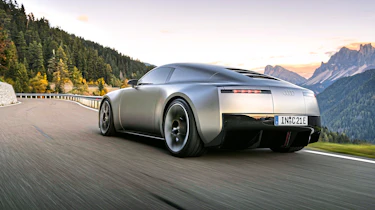 Audi Concept C - rear tracking