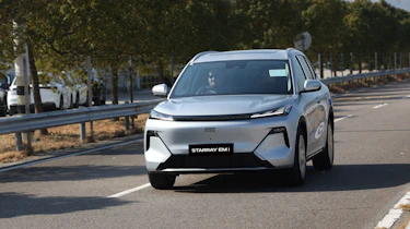 Geely Starray EM-i - front tracking
