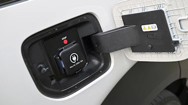 Hyundai Nexo - charging socket