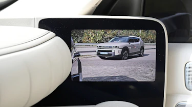 Hyundai Nexo - rear-view camera screen