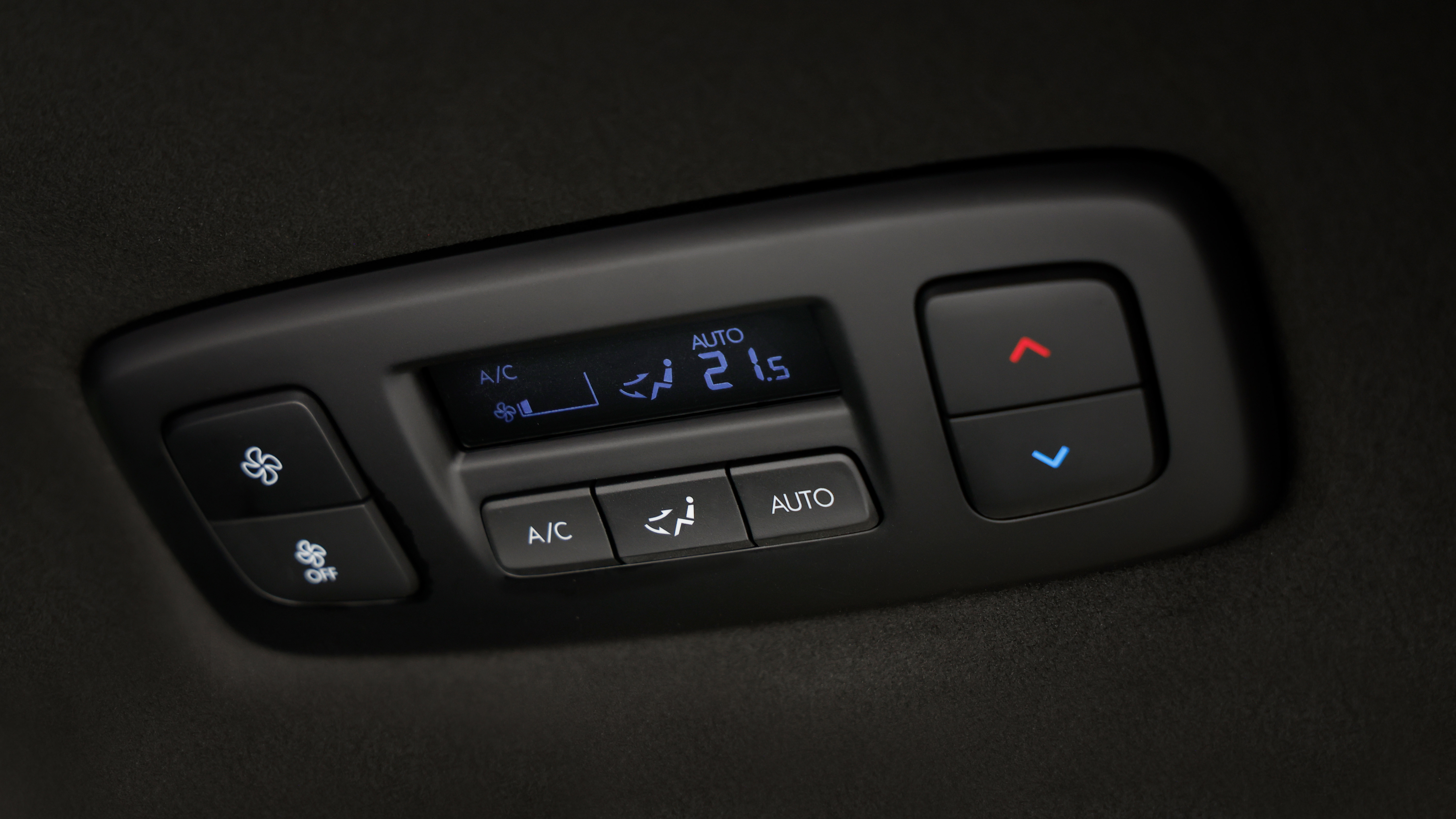 Hyundai Staria - heating controls