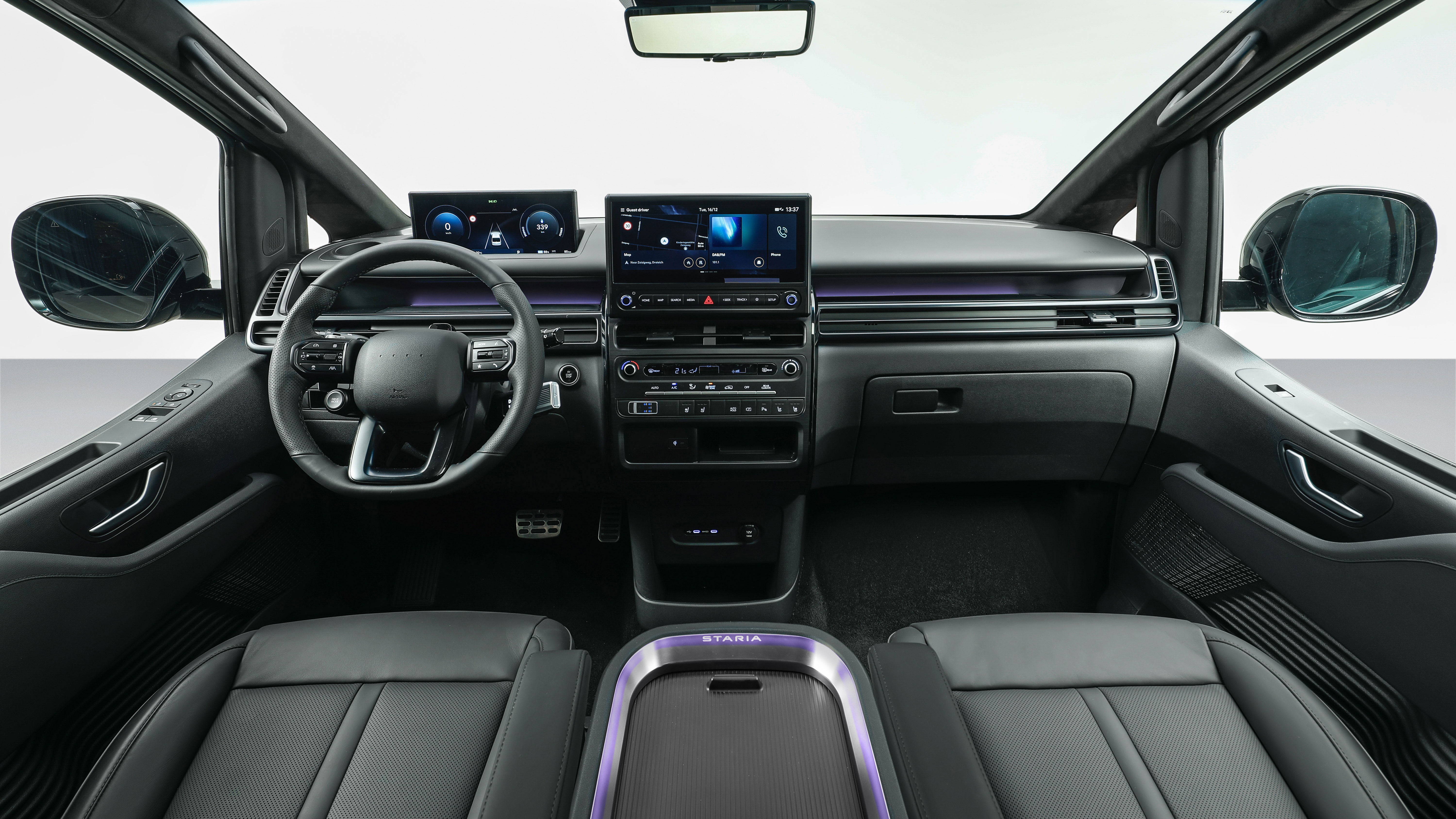 Hyundai Staria - cabin