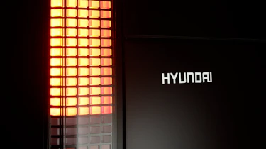 Hyundai Staria - rear light
