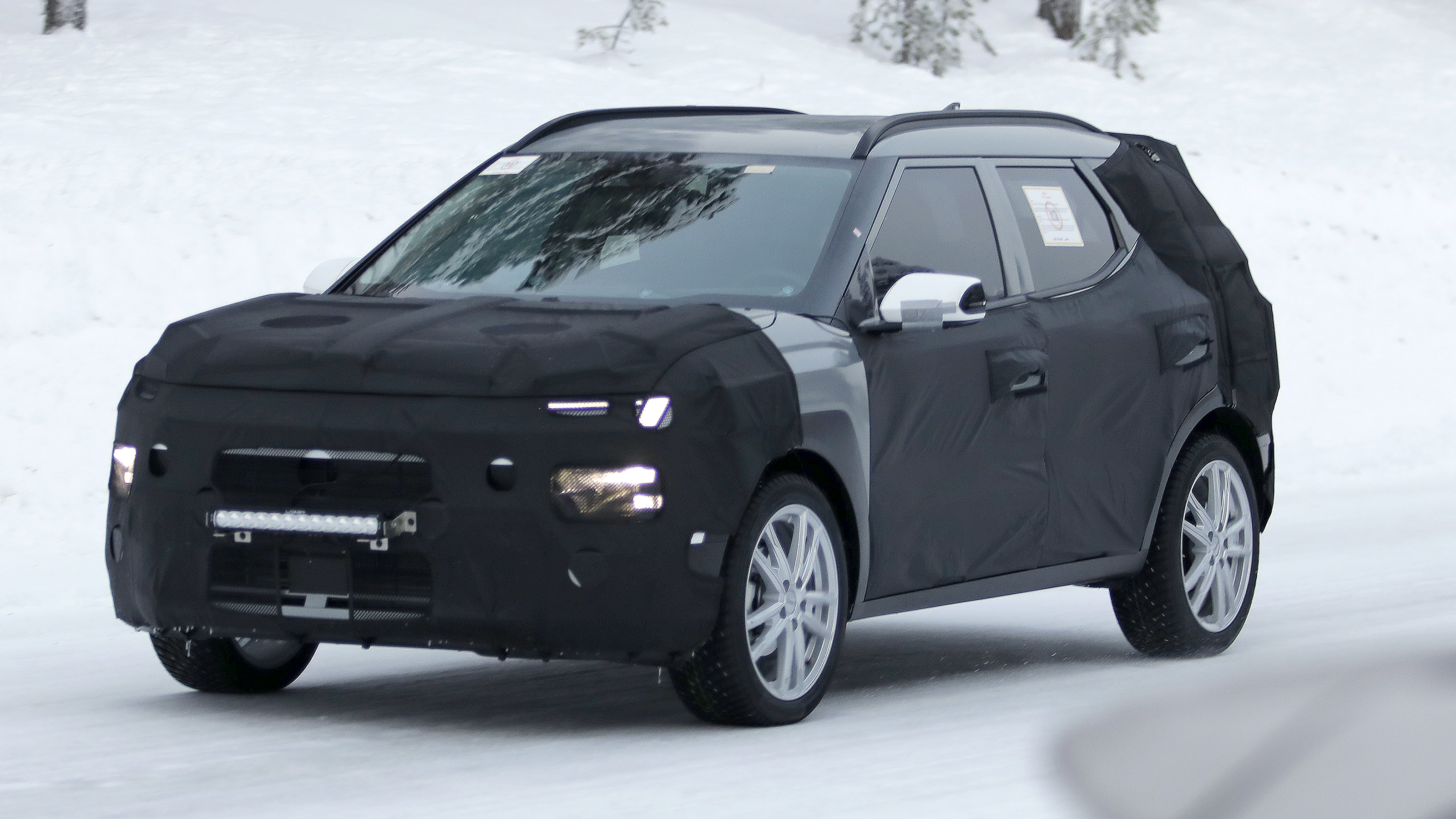 Hyundai compact SUV - front 3/4