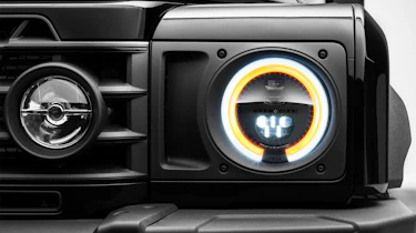Ineos Grenadier Black Edition - front lights