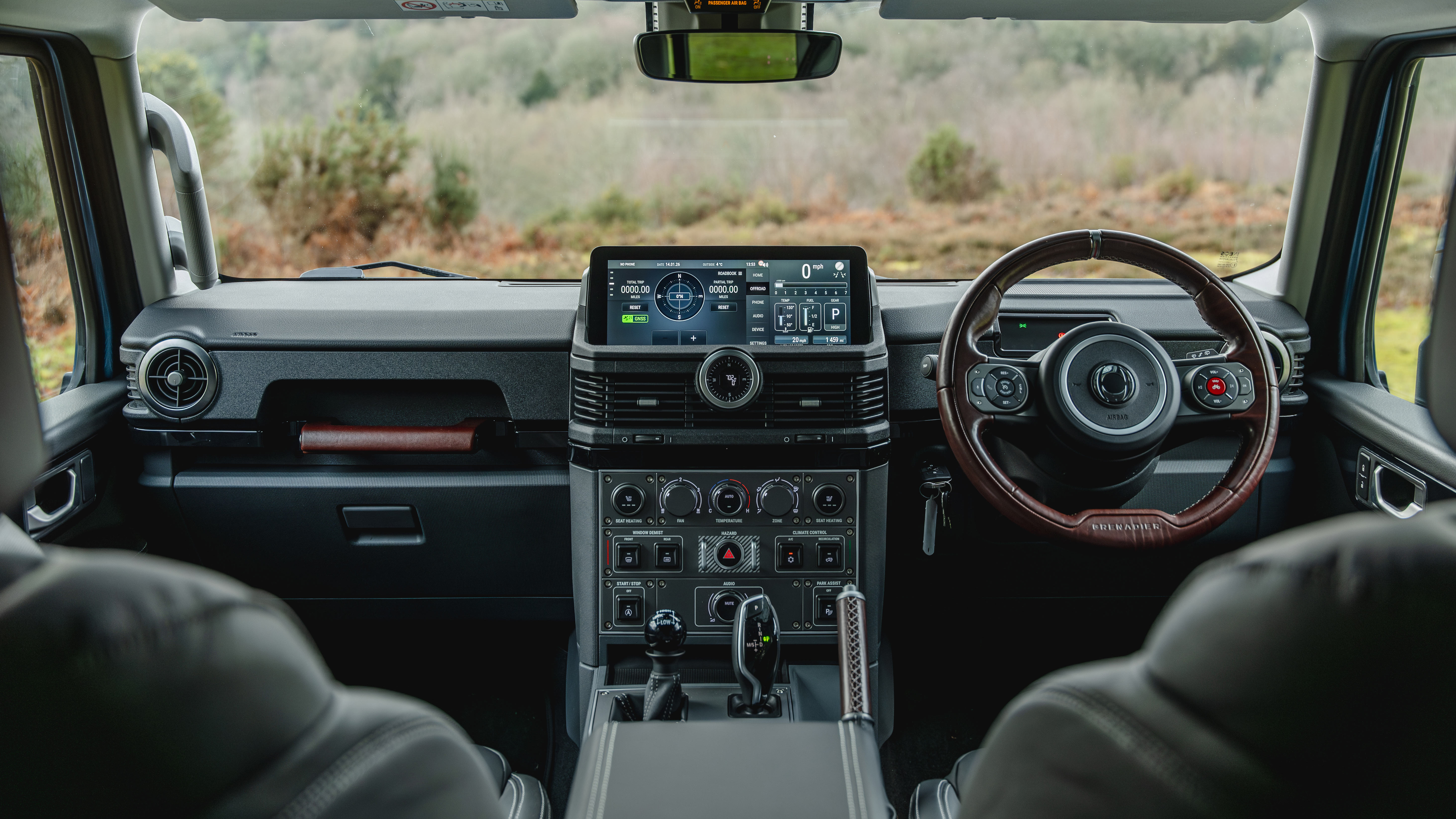 Ineos Grenadier facelift - cabin