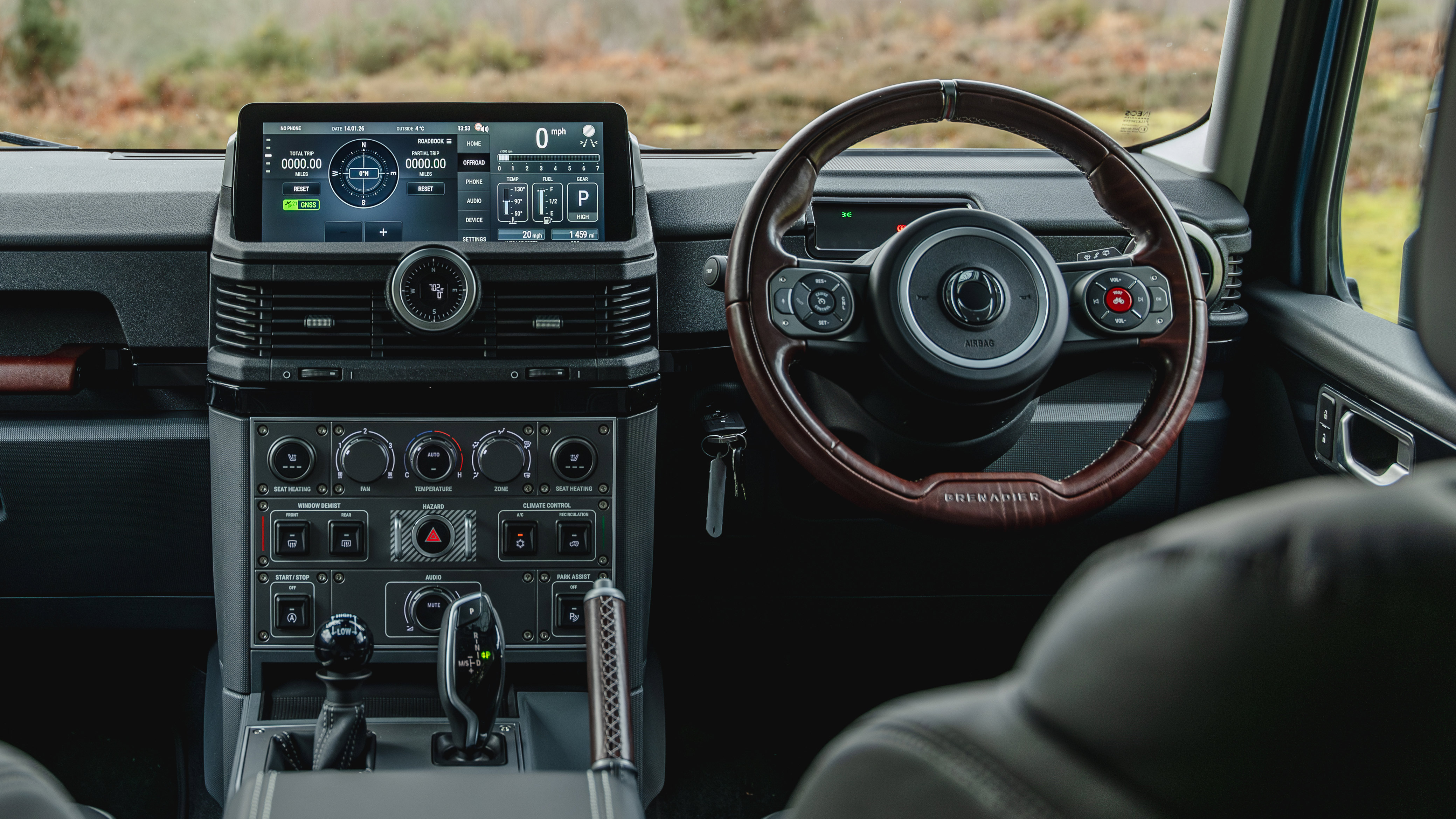 Ineos Grenadier facelift - dash