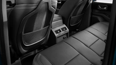Ineos Grenadier facelift - rear seats