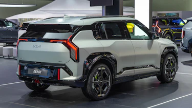 Kia EV3 GT - rear