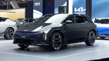 Kia EV4 GT - front 3/4 static