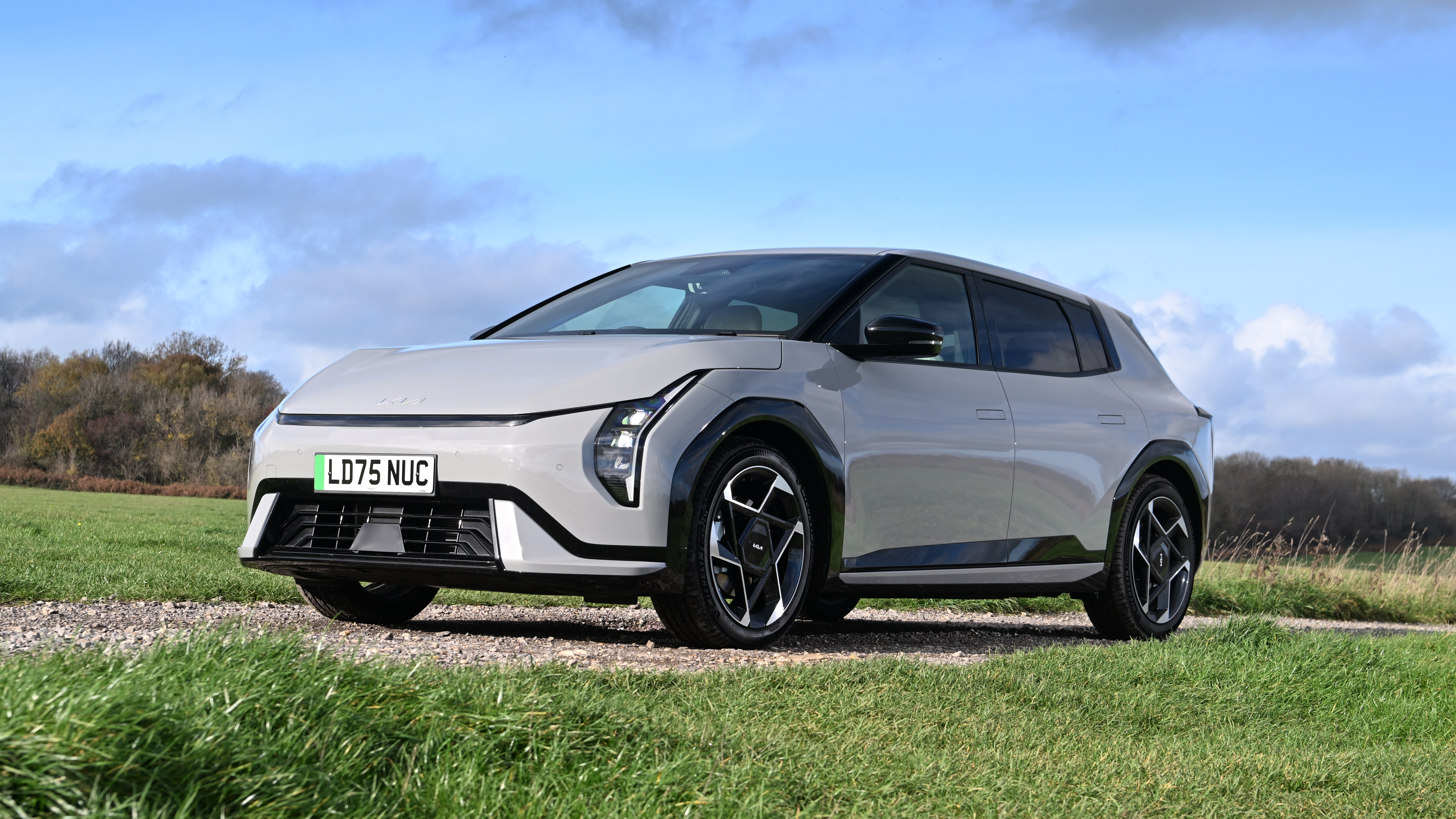Kia EV4 - front static 