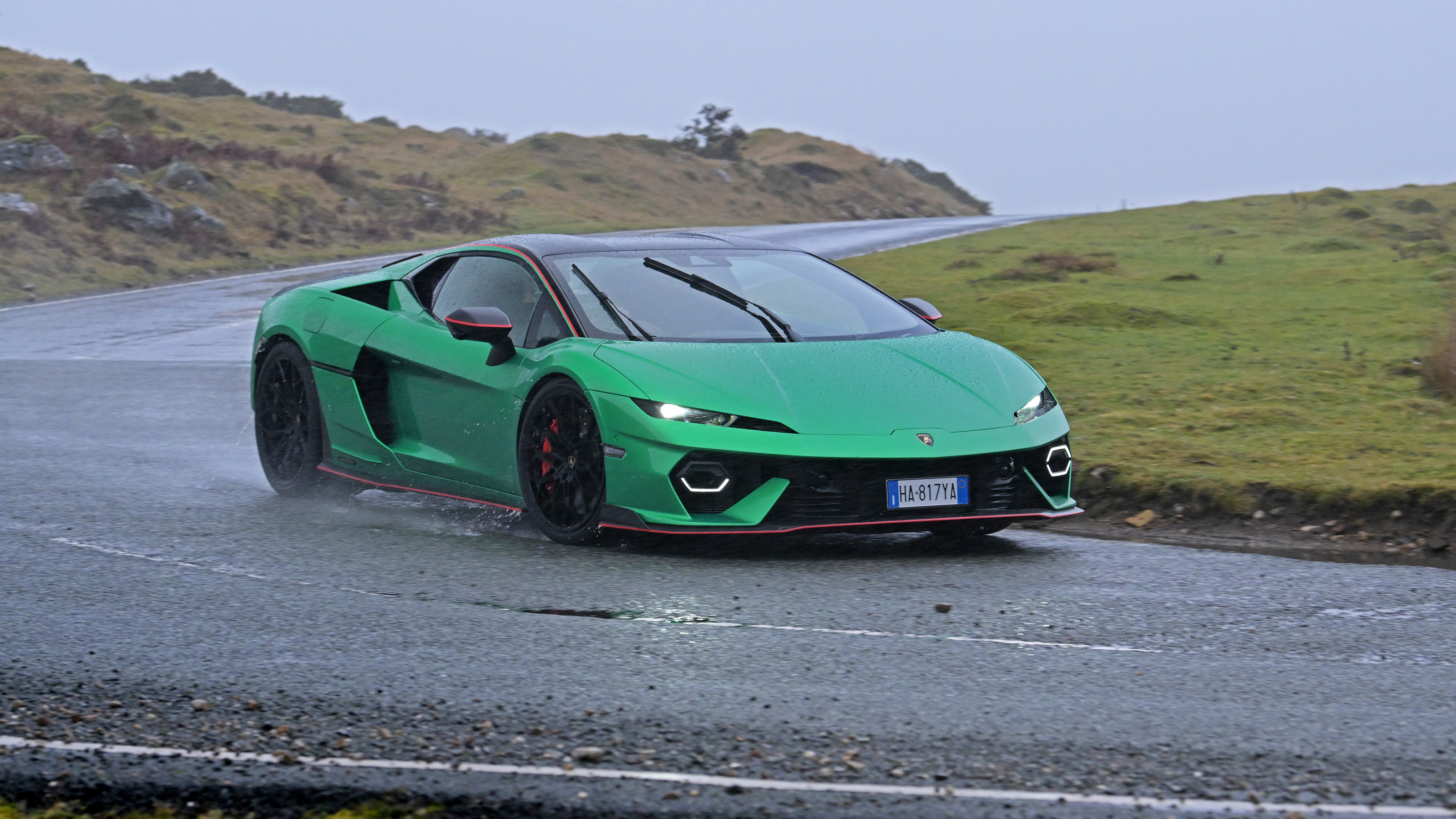 Lamborghini Temerario Alleggerita - front cornering
