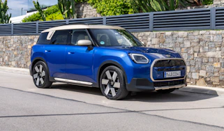 Mini Countryman E - front 3/4