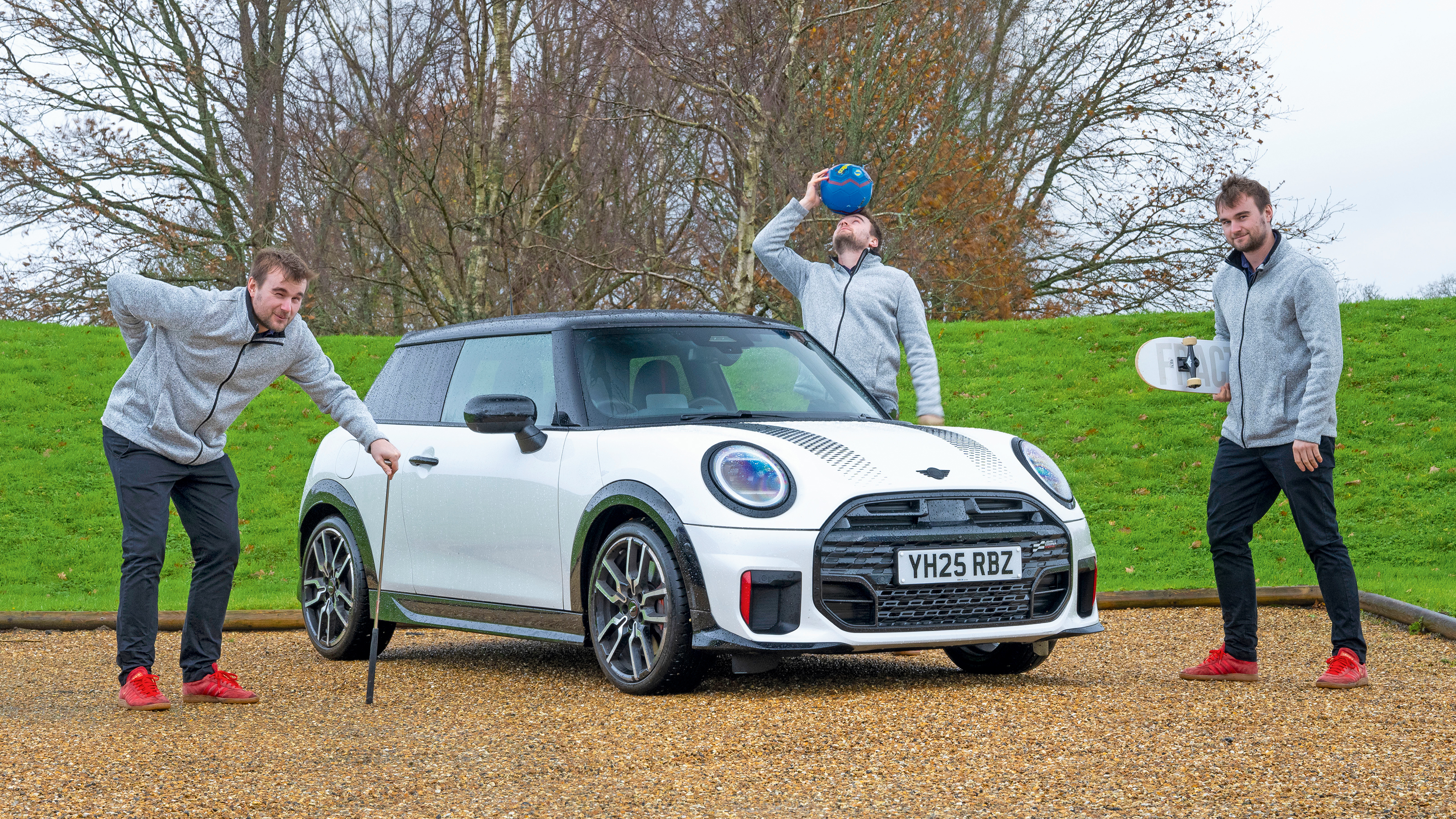 MINI John Cooper Works - front angled