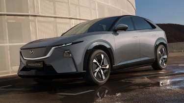 Mazda CX-6e - front