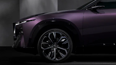 Mazda CX-6e - front wheel