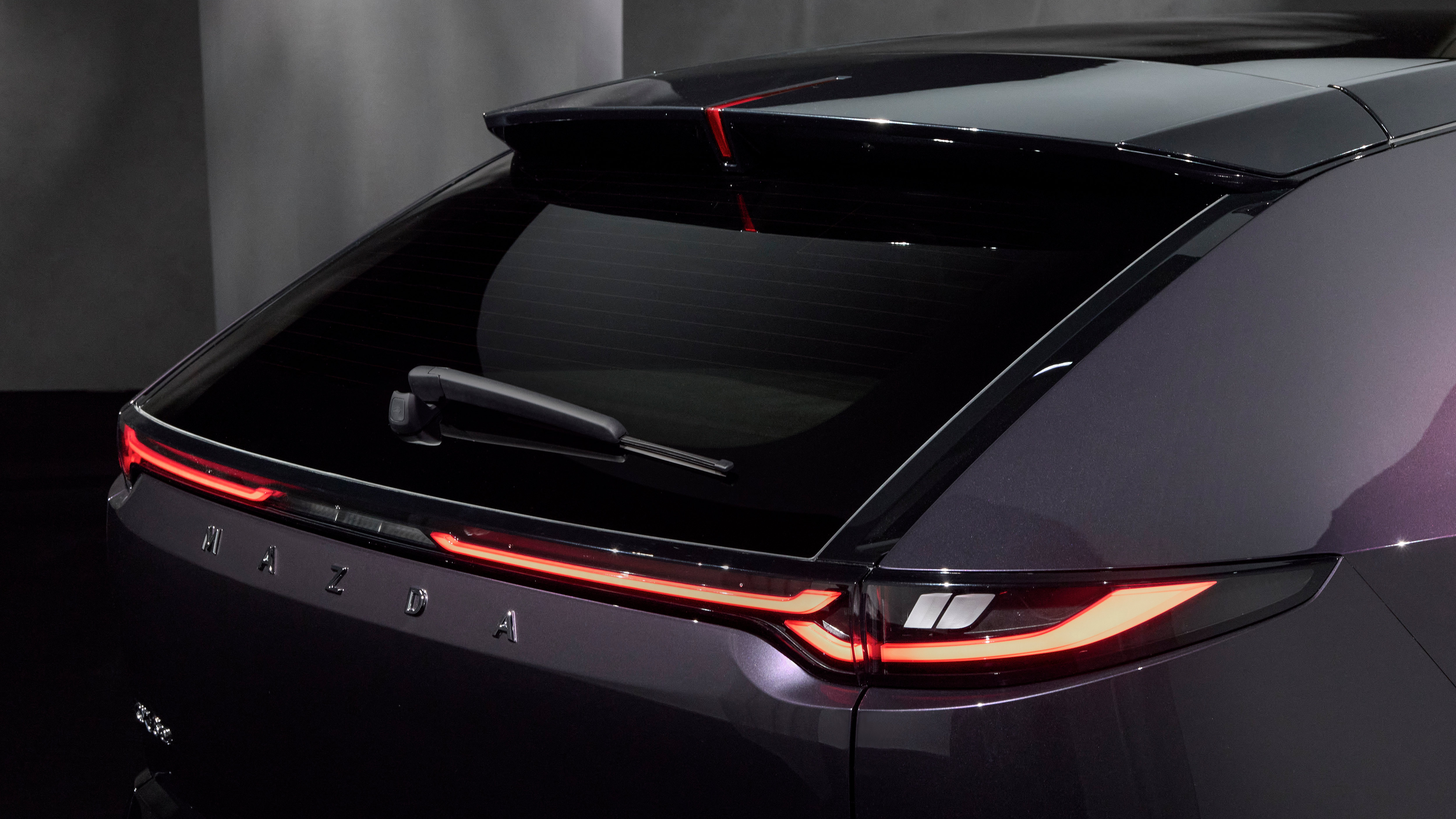 Mazda CX-6e - rear detail
