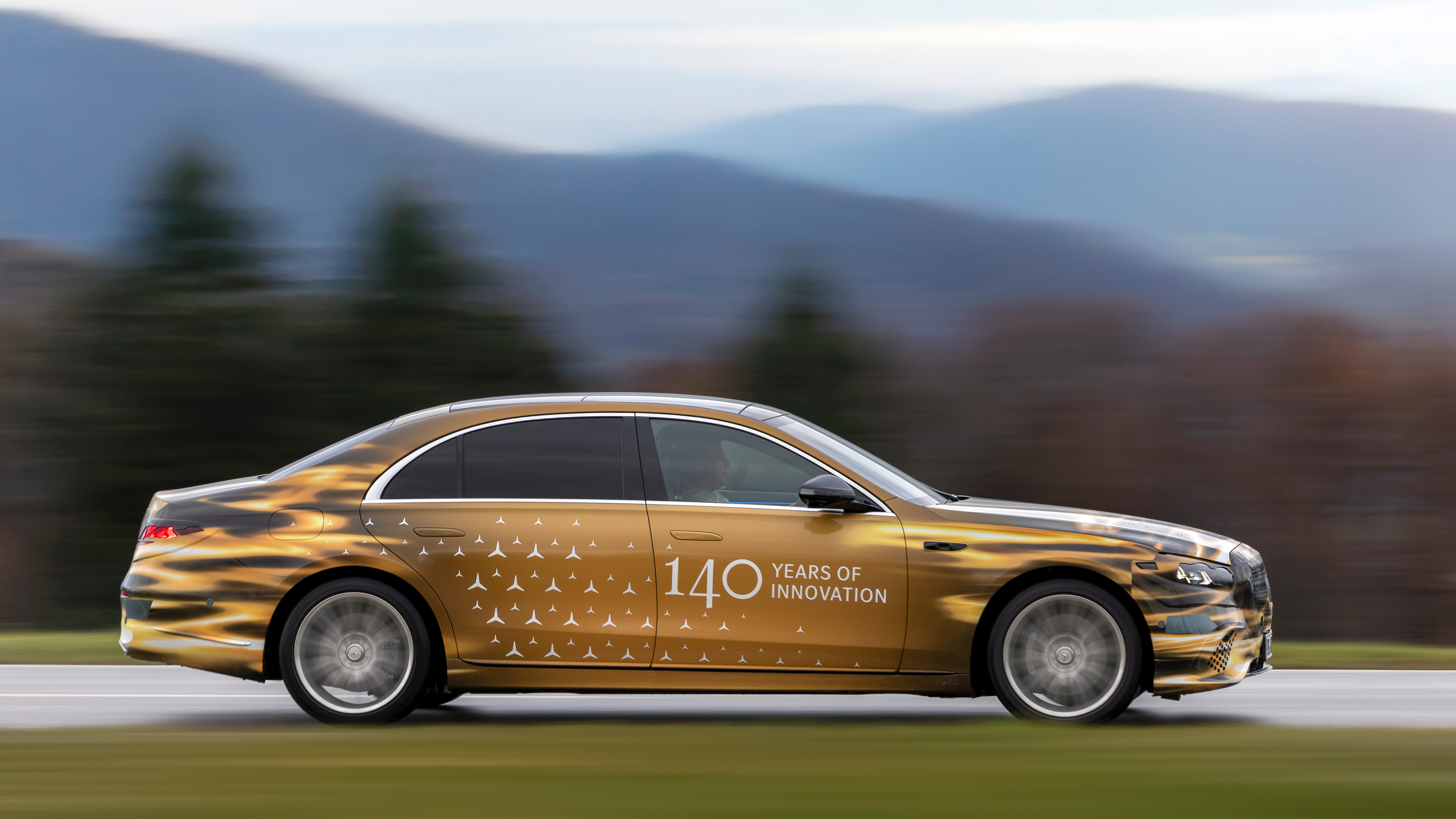 Mercedes S-Class - side