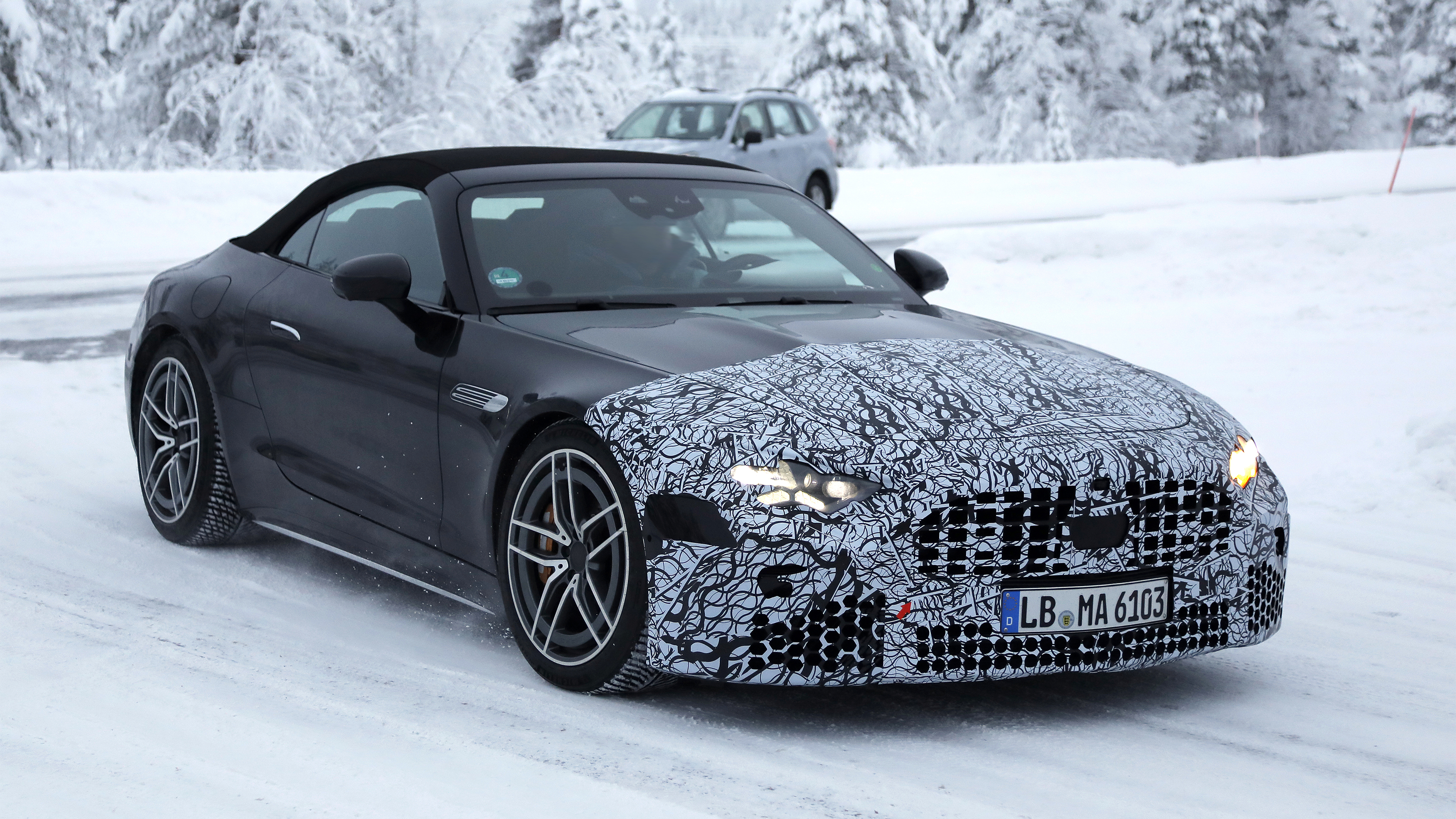 Mercedes-AMG SL Facelift - front 3/4