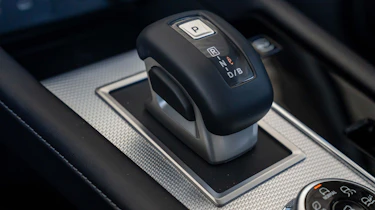 Mitsubishi Outlander PHEV - transmission