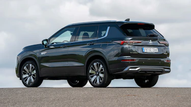 Mitsubishi Outlander PHEV - rear static