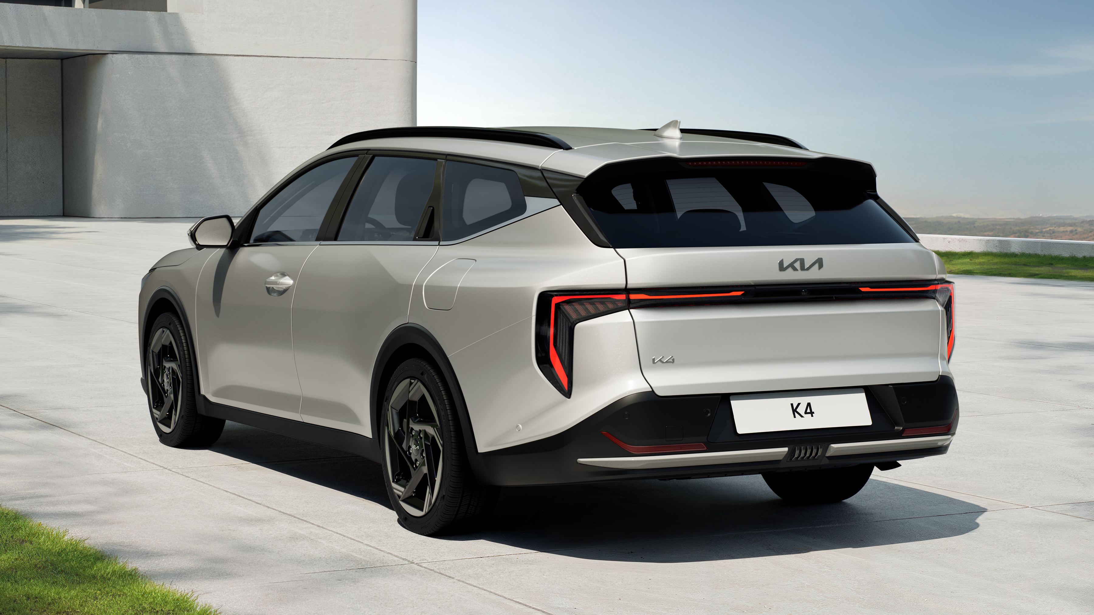 New Kia K4 Sportswagon - rear static 