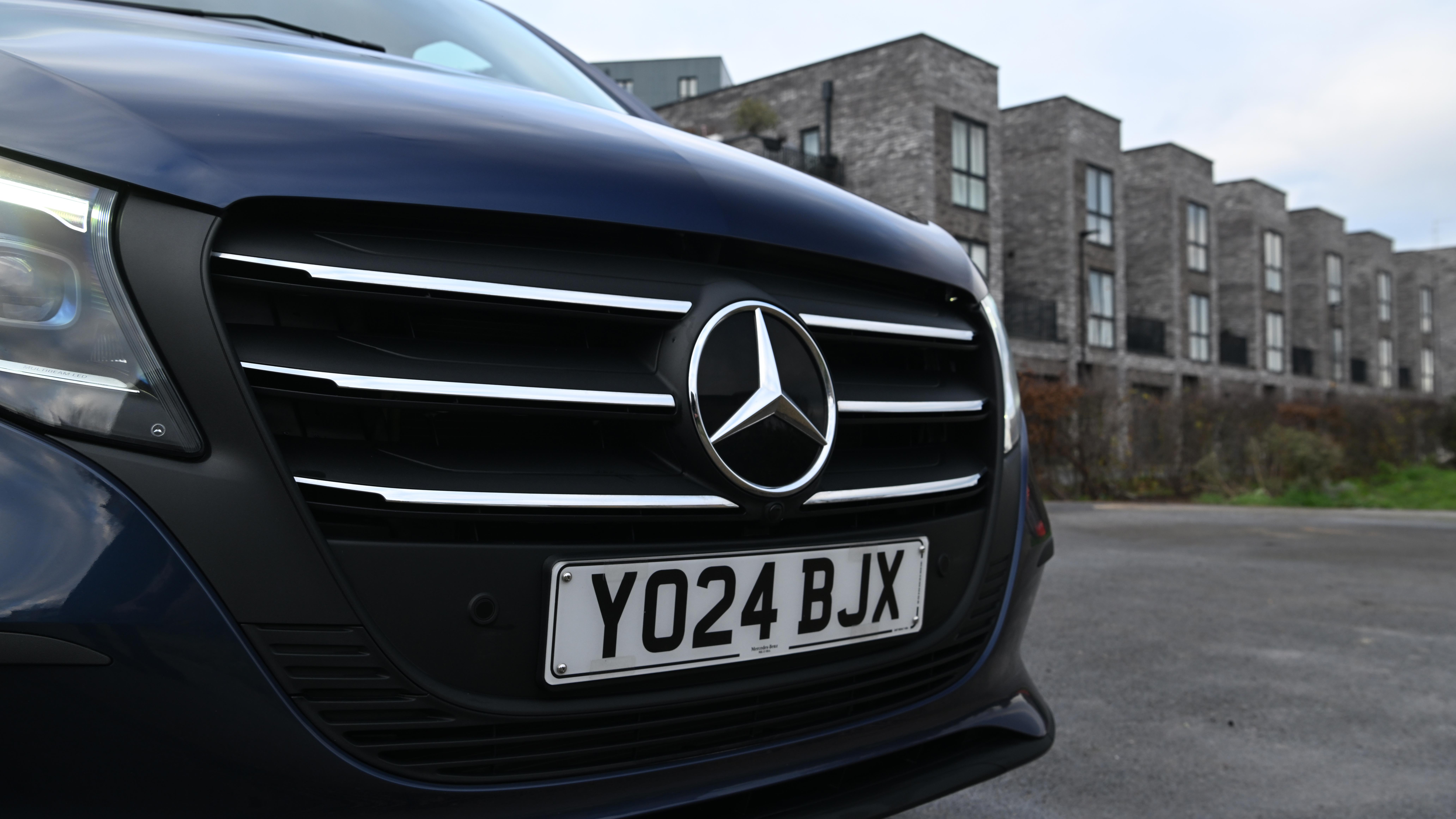 Mercedes Vito Tourer - grille