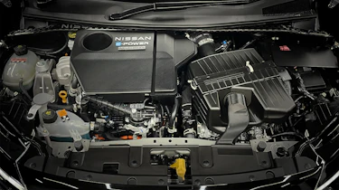 Nissan Aura Nismo RS Concept - engine