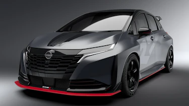 Nissan Aura Nismo RS Concept - studio front 3/4