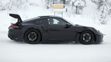 Porsche 911 GT3 RS - side profile