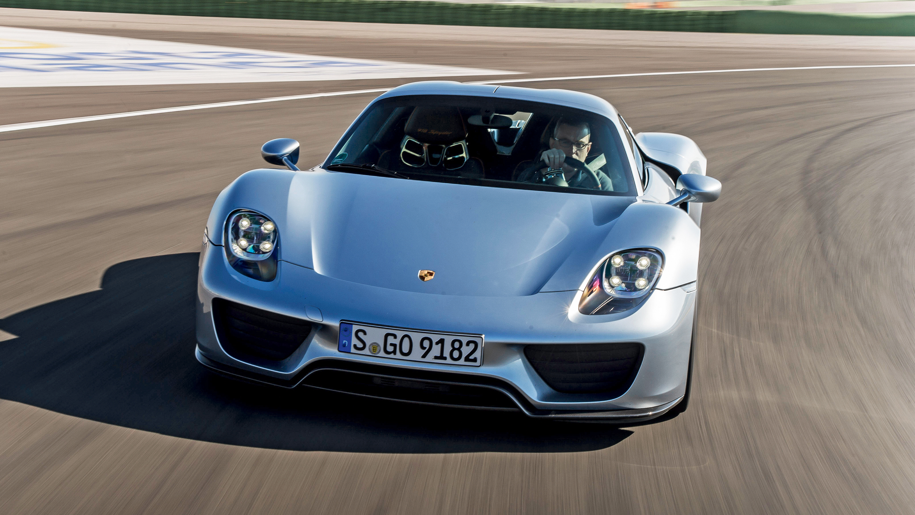 Porsche 918