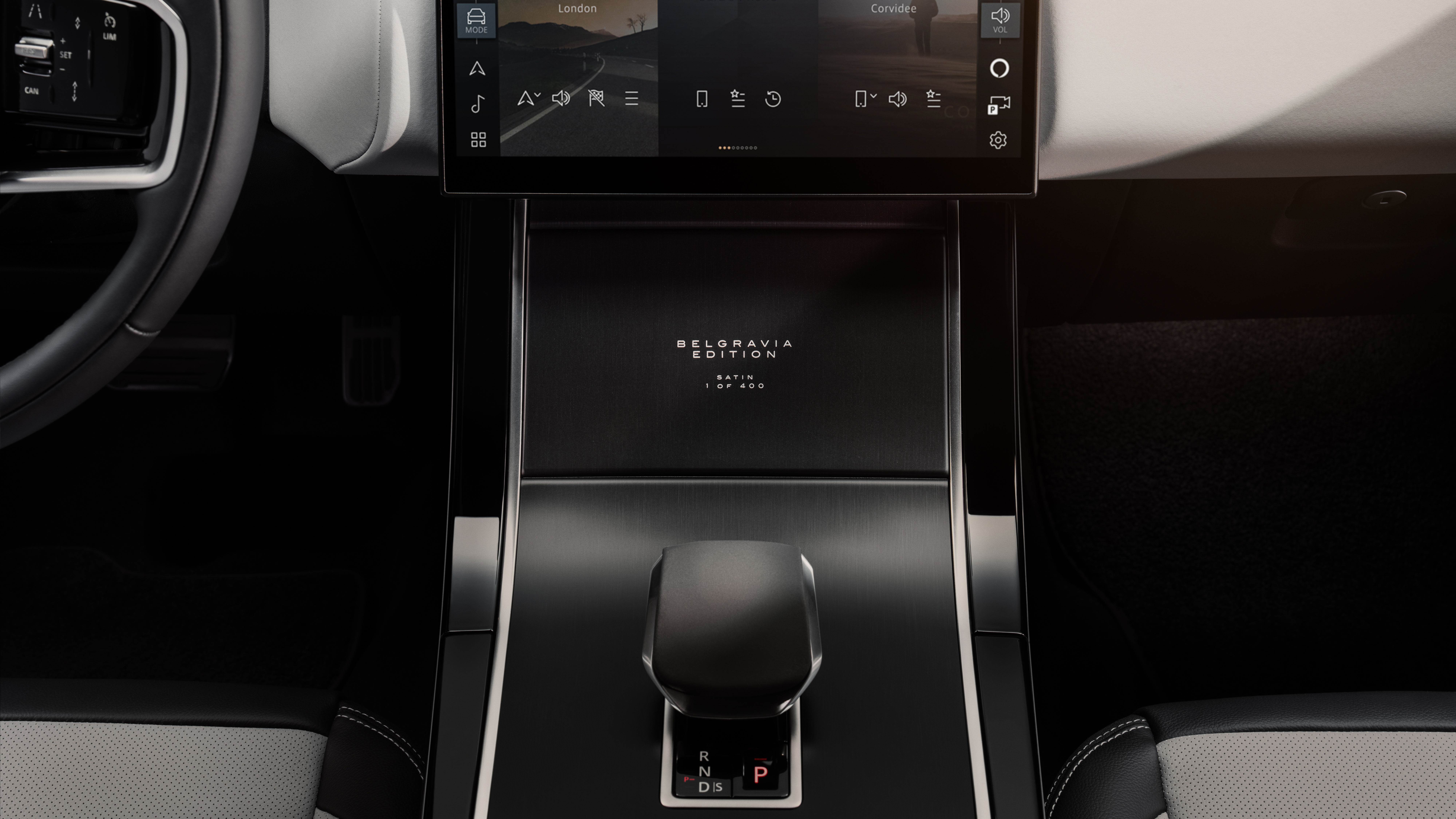 Range Rover Velar Belgravia - centre console