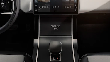 Range Rover Velar Belgravia - centre console